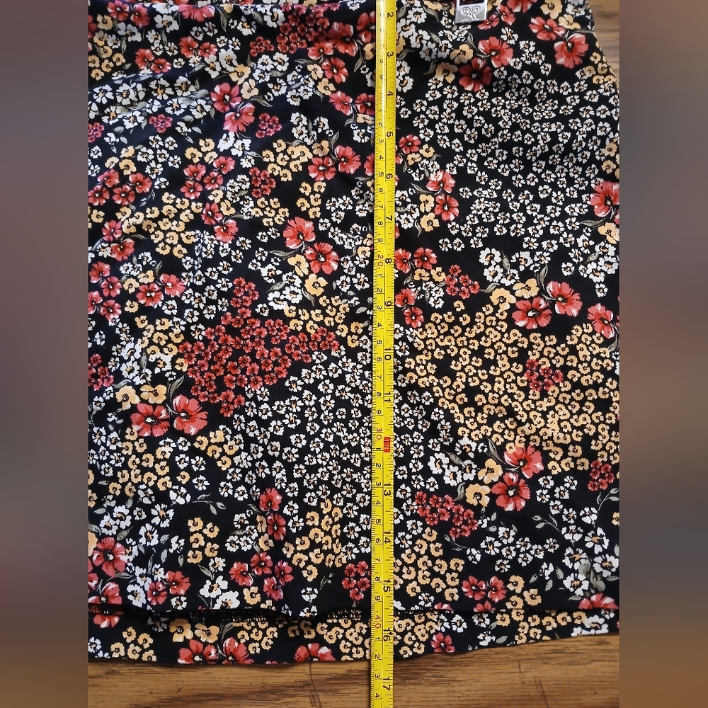 Rafaella Skort Size M Black Floral - Picture 5 of 6